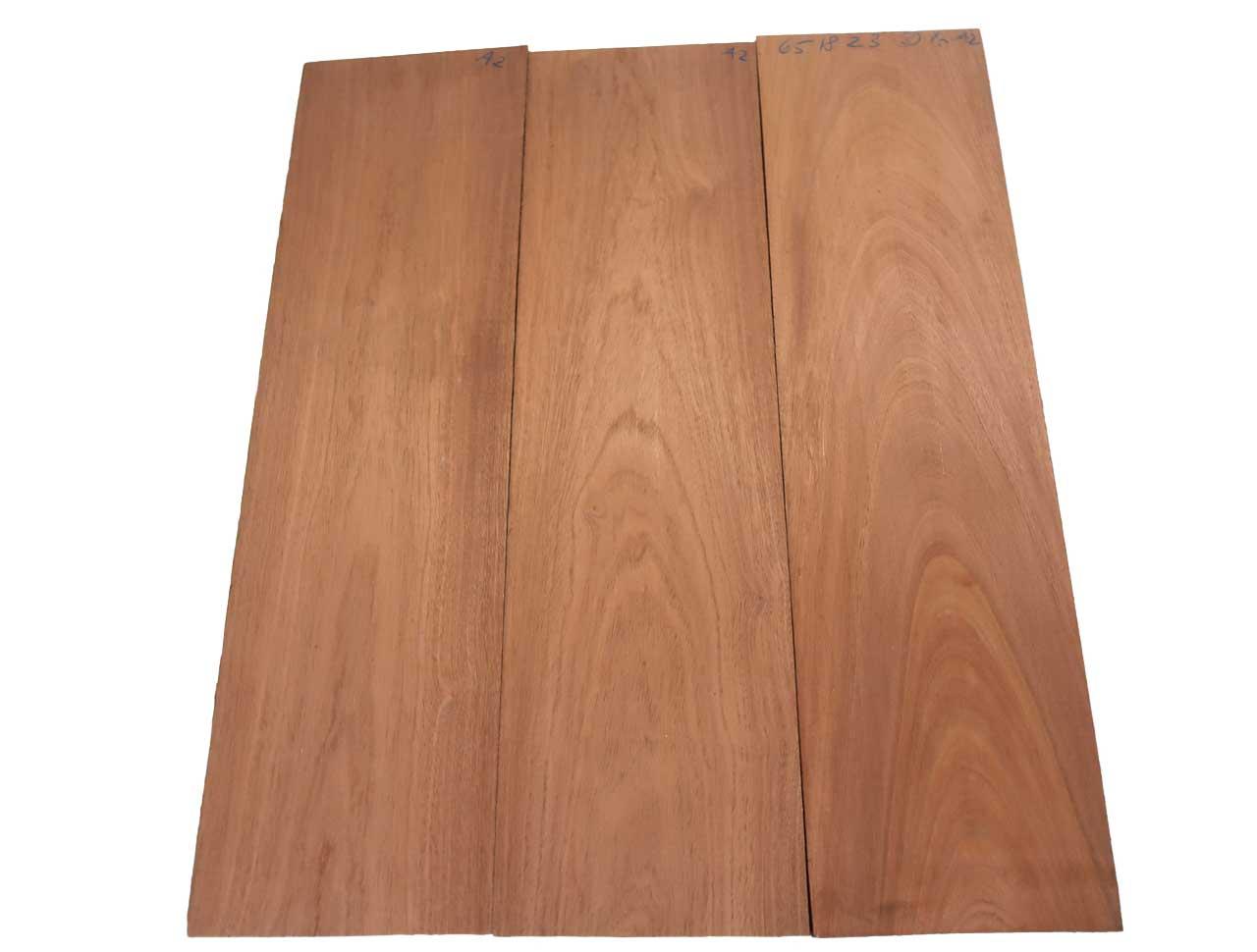 3x Mahagoni Holz Brett Massivholz Sapeli DIY 65x18-23cm x 23mm #A2
